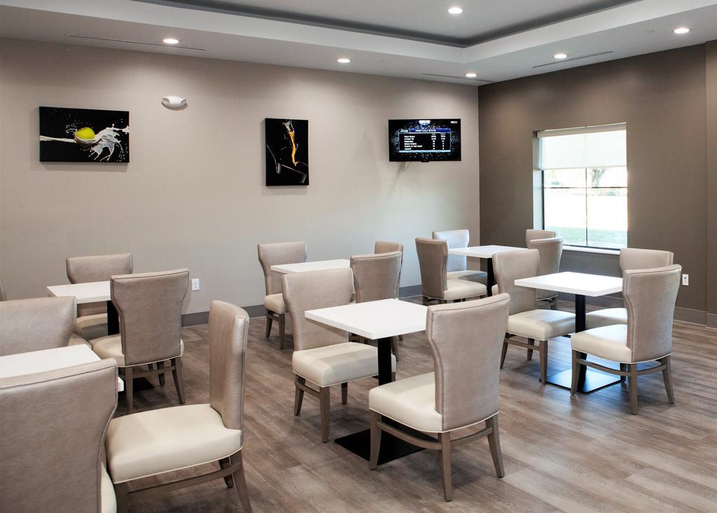 Days Inn & Suites By Wyndham Houston Nw Сайпръс Екстериор снимка
