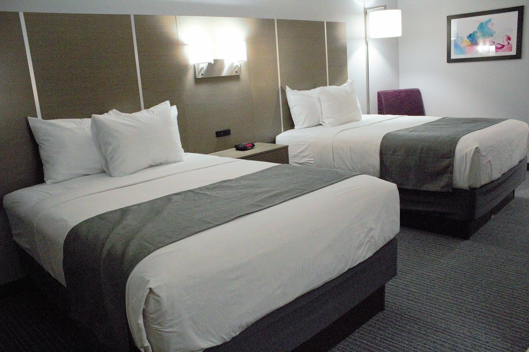 Days Inn & Suites By Wyndham Houston Nw Сайпръс Екстериор снимка
